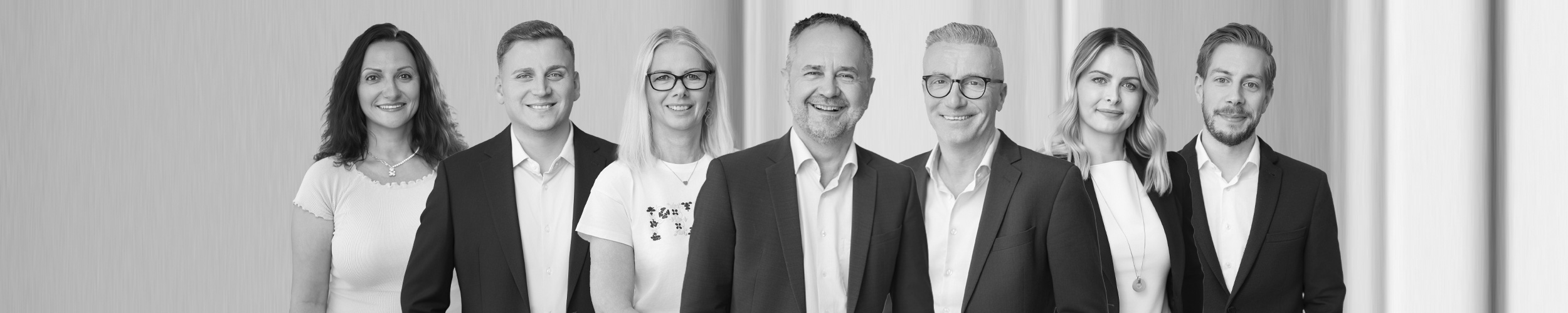 Mitarbeiter-TEAM-header-2025