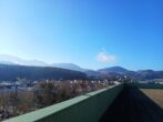 Ausblick Dachterrasse - Sonnige 2- Zimmer Wohnung mit Loggia und Panoramablick! Perfekt für Singles und Pärchen!