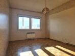 Schlafzimmer - Sonnige 2- Zimmer Wohnung mit Loggia und Panoramablick! Perfekt für Singles und Pärchen!