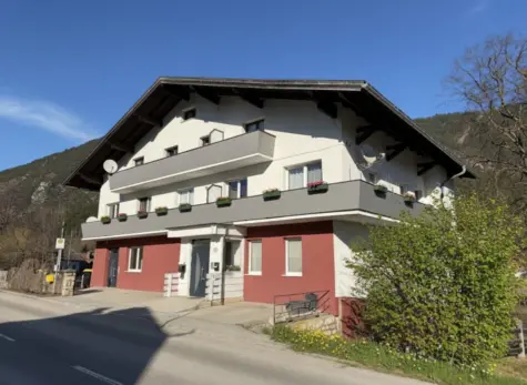 Attraktives Anlageobjekt in Puchberg am Schneeberg – Zinshaus mit 10 Wohneinheiten, 2734 Puchberg am Schneeberg, Renditeobjekt