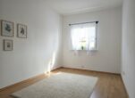 Bild - Modernes Niedrigenergie-Reihenhaus mit Garten in Theresienfeld