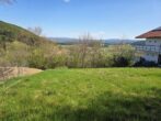 Bild - Baugrundstück mit unverbaubarer Aussicht!