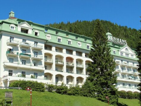 Charmantes, voll möbliertes Apartment im historischen Hotel Panhans – Wohlfühlrefugium am Semmering auf 1.000 m Seehöhe, 2680 Semmering-Kurort, Wohnung
