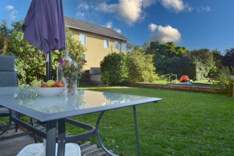 Traumhafte 4-Zimmer-Eigentumswohnung mit Terrasse und direktem Gartenanschluss, 2640 Gloggnitz, Erdgeschoß
