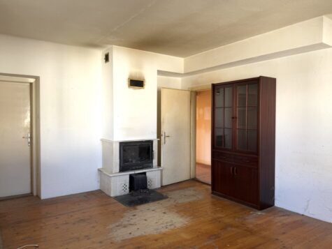 Renovierungsbedürftige Wohnung mit großem Potenzial in Neunkirchen – ideal für Eigengestalter, 2620 Neunkirchen, Wohnung