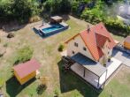 Bild - Traumhaus in ruhiger Wohngegend mit ausreichend Platz und Pool