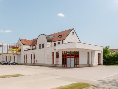 Geschäftslokal zur vielseitigen Nutzung im Zentrum von Neunkirchen, 2620 Neunkirchen, Geschäftslokal