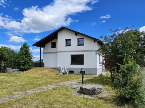 Zweifamilienhaus mit weitläufigem Garten, 2732 Würflach, Einfamilienhaus