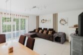 Bild - Modernes Wohnhaus in ruhiger Siedlungslage mit Fernblick