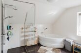 Bild - Modernes Wohnhaus in ruhiger Siedlungslage mit Fernblick